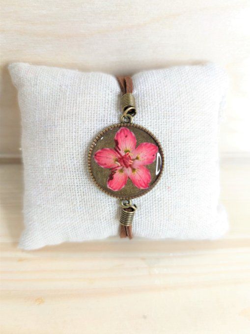 Bracelet cuir Parnassie des Marais Garance