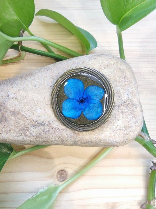 Broche véritable fleur d'Hortensia bleu Erel