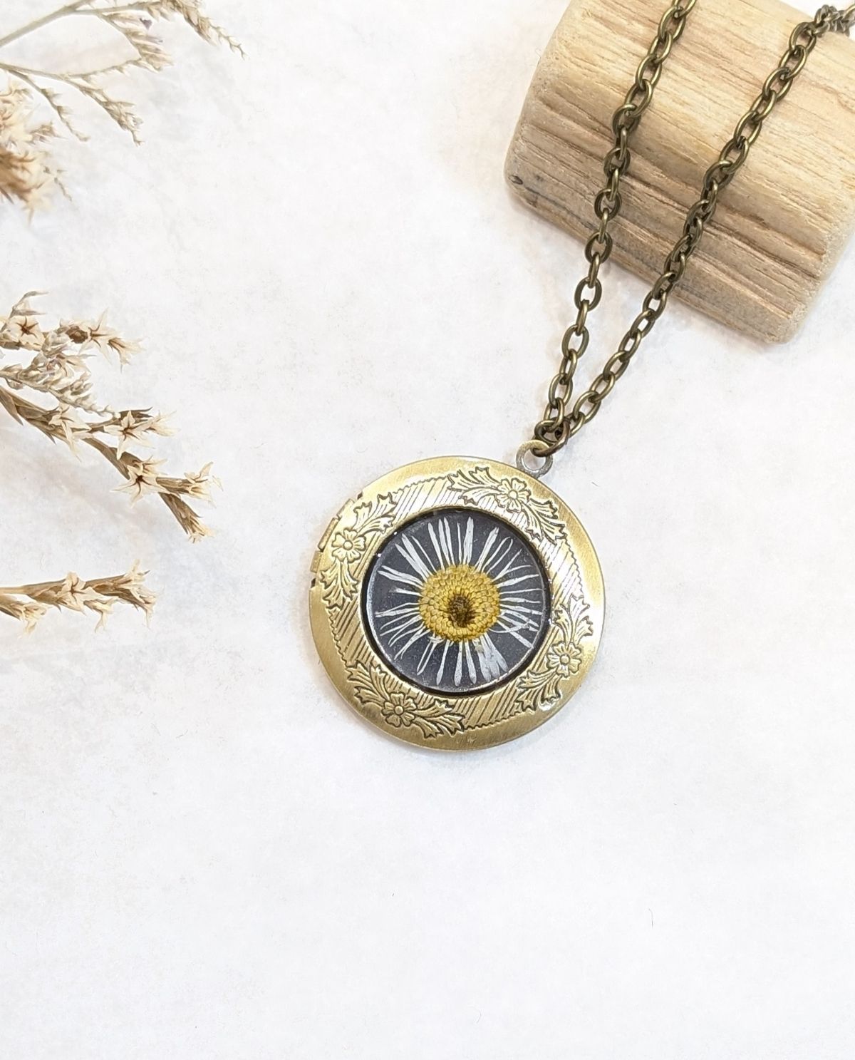 Pendentif médaillon BR porte-photo Pâquerette Zara